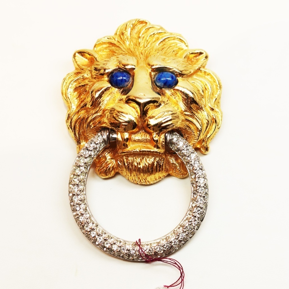 RARE! Kenneth Lane Lion's Head Doorknocker Brooch - Picture 6 of 13